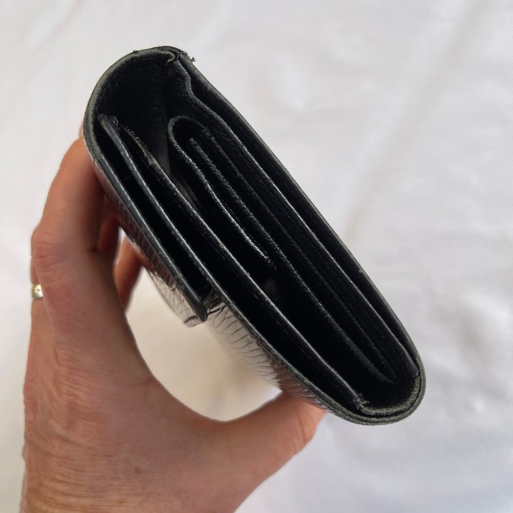 Auc Louis Vuitton Epi Leather black Snappy Vintage wallet/purse SP1028 - Picture 13 of 15